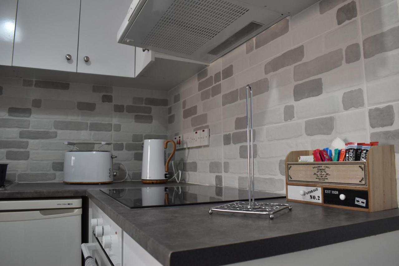 Marias Apartment - In City Centre,Near Beach Larnaca Exterior foto